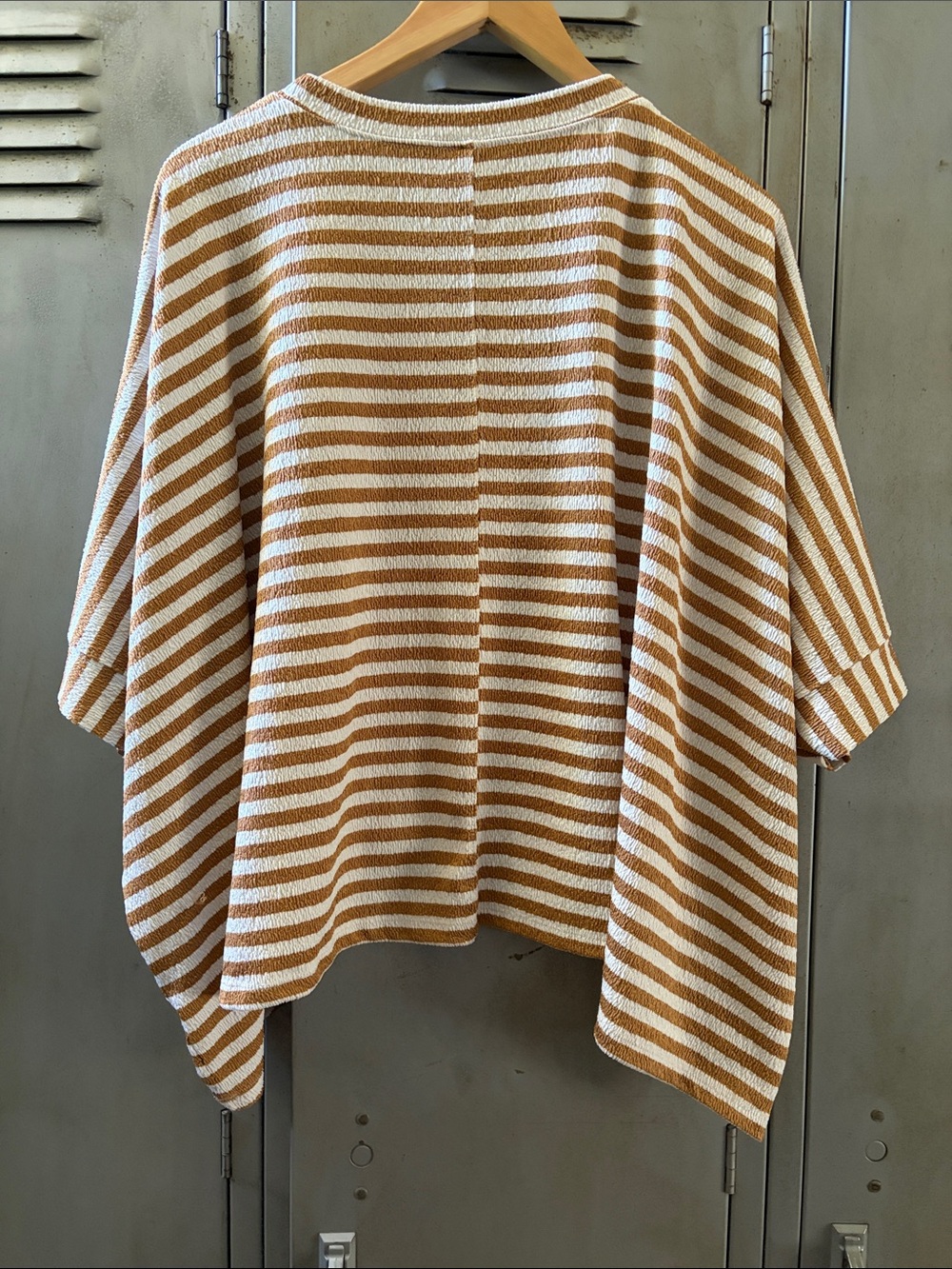 glam Striped Oversized Knit Top in White and Tan - Picture 4 of 4